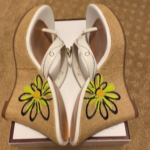 Pristine Coach Maddie Wedges🐝 - Picture 9 of 10